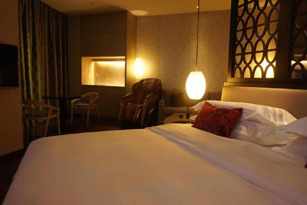 Maison New Century Hotel Dongguan Dongguan (Guangdong) Exterior foto